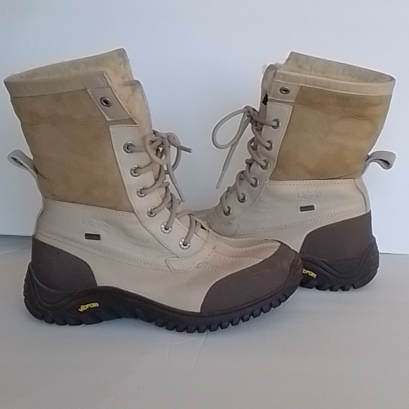 UGG Adirondack II Leather Boots - Picture 10 of 14